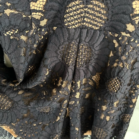 Alexis Black Lace Romper with Elegant V-Neckline - Picture 6 of 8